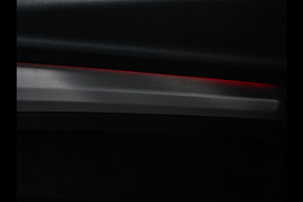 Audi Q5 2.0 TFSI QUATTRO LAUNCH EDITION | NL-AUTO | KEYLESS | TREKHAAK | AMBIANCE INTERIEUR | S-LINE | BLACK-OPTIC | 360 CAMERA | VIRTUA Audi Q5 2.0 TFSI QUATTRO LAUNCH EDITION | NL-AUTO | KEYLESS | TREKHAAK | AMBIANCE INTERIEUR | S-LINE | BLACK-OPTIC | 360 CAMERA | VIRTUA