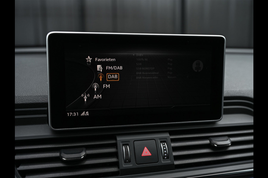 Audi Q5 2.0 TFSI QUATTRO LAUNCH EDITION | NL-AUTO | KEYLESS | TREKHAAK | AMBIANCE INTERIEUR | S-LINE | BLACK-OPTIC | 360 CAMERA | VIRTUA Audi Q5 2.0 TFSI QUATTRO LAUNCH EDITION | NL-AUTO | KEYLESS | TREKHAAK | AMBIANCE INTERIEUR | S-LINE | BLACK-OPTIC | 360 CAMERA | VIRTUA