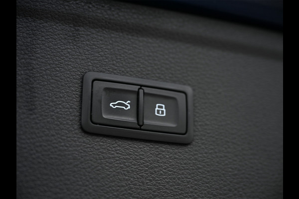 Audi Q5 2.0 TFSI QUATTRO LAUNCH EDITION | NL-AUTO | KEYLESS | TREKHAAK | AMBIANCE INTERIEUR | S-LINE | BLACK-OPTIC | 360 CAMERA | VIRTUA Audi Q5 2.0 TFSI QUATTRO LAUNCH EDITION | NL-AUTO | KEYLESS | TREKHAAK | AMBIANCE INTERIEUR | S-LINE | BLACK-OPTIC | 360 CAMERA | VIRTUA