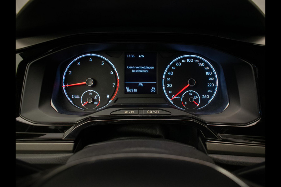Volkswagen Polo 1.0 TSI Comfortline Sport (APPLE CARPLAY,NAVI,ADAPTIVE CRUISE,LED,DAB,SPORTSTOELEN,LM VELGEN,NETTE STAAT) Volkswagen Polo 1.0 TSI Comfortline Sport (APPLE CARPLAY,NAVI,ADAPTIVE CRUISE,LED,DAB,SPORTSTOELEN,LM VELGEN,NETTE STAAT)