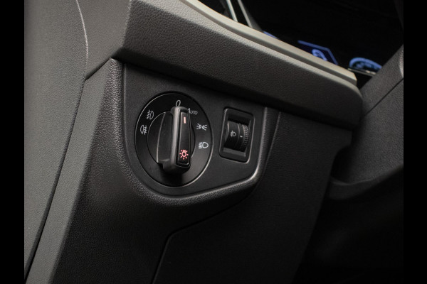 Volkswagen Polo 1.0 TSI Comfortline Sport (APPLE CARPLAY,NAVI,ADAPTIVE CRUISE,LED,DAB,SPORTSTOELEN,LM VELGEN,NETTE STAAT) Volkswagen Polo 1.0 TSI Comfortline Sport (APPLE CARPLAY,NAVI,ADAPTIVE CRUISE,LED,DAB,SPORTSTOELEN,LM VELGEN,NETTE STAAT)