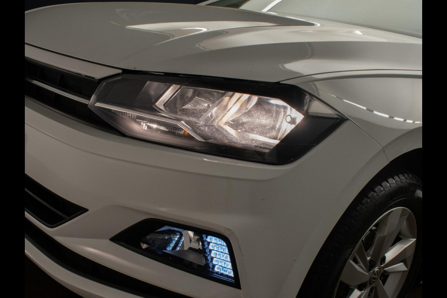Volkswagen Polo 1.0 TSI Comfortline Sport (APPLE CARPLAY,NAVI,ADAPTIVE CRUISE,LED,DAB,SPORTSTOELEN,LM VELGEN,NETTE STAAT) Volkswagen Polo 1.0 TSI Comfortline Sport (APPLE CARPLAY,NAVI,ADAPTIVE CRUISE,LED,DAB,SPORTSTOELEN,LM VELGEN,NETTE STAAT)