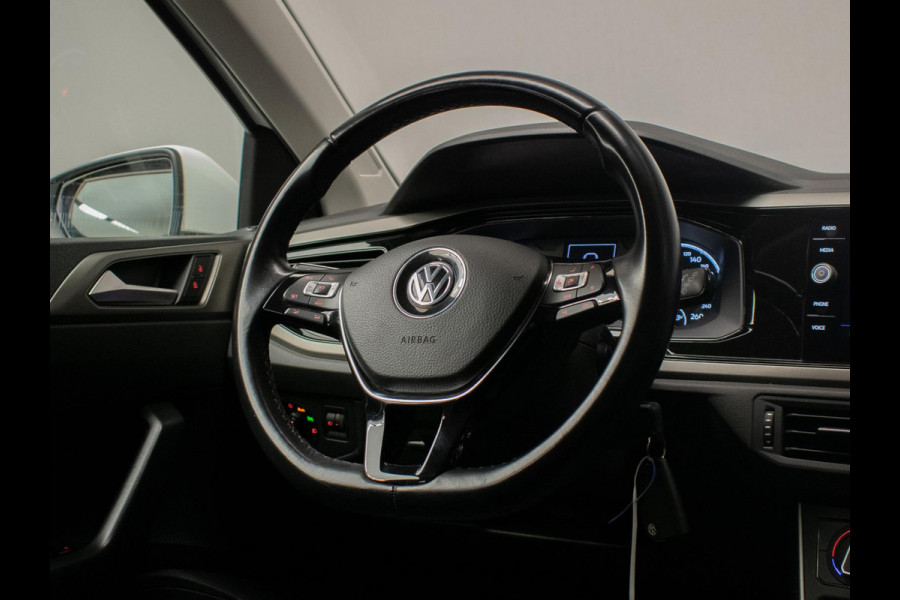 Volkswagen Polo 1.0 TSI Comfortline Sport (APPLE CARPLAY,NAVI,ADAPTIVE CRUISE,LED,DAB,SPORTSTOELEN,LM VELGEN,NETTE STAAT) Volkswagen Polo 1.0 TSI Comfortline Sport (APPLE CARPLAY,NAVI,ADAPTIVE CRUISE,LED,DAB,SPORTSTOELEN,LM VELGEN,NETTE STAAT)