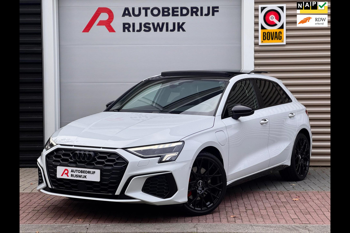 Audi A3 Sportback 45 TFSI e S3 edition Competition Pano/RS zetels/B&O Audi A3 Sportback 45 TFSI e S3 edition Competition Pano/RS zetels/B&O