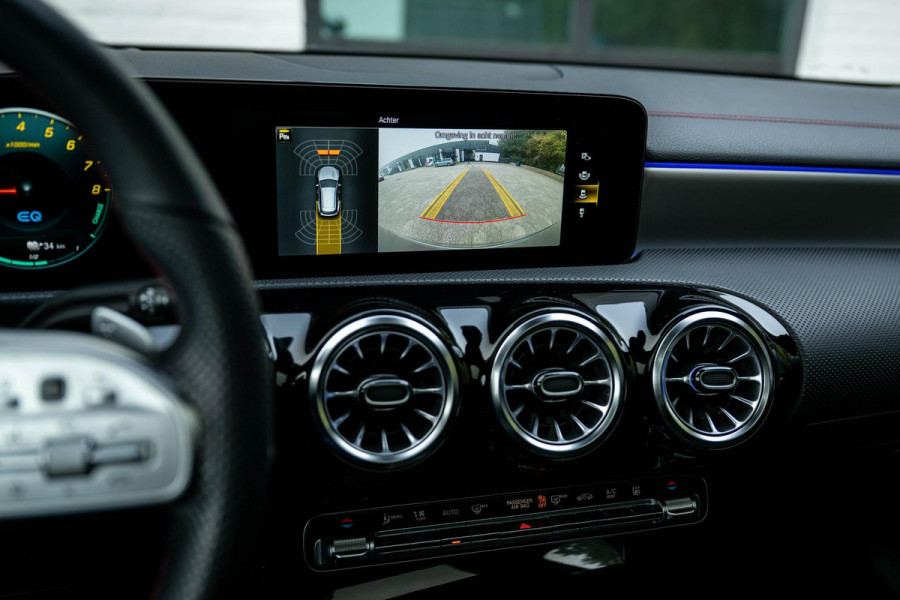 Mercedes-Benz CLA-Klasse Shooting Brake 250 e AMG ACC HuD Panorama Multibeam MANUFAKTUR Mercedes-Benz CLA-Klasse Shooting Brake 250 e AMG ACC HuD Panorama Multibeam MANUFAKTUR