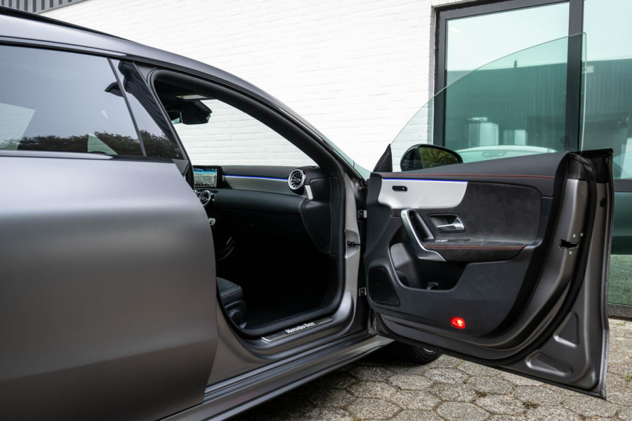 Mercedes-Benz CLA-Klasse Shooting Brake 250 e AMG ACC HuD Panorama Multibeam MANUFAKTUR Mercedes-Benz CLA-Klasse Shooting Brake 250 e AMG ACC HuD Panorama Multibeam MANUFAKTUR