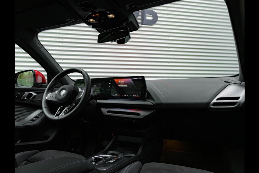 BMW 1-serie 120 M-Sport Pro - Pano - Trekhaak - Driving Ass - Camera