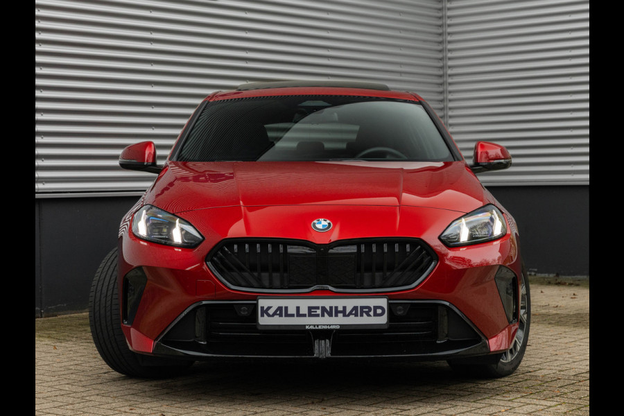 BMW 1-serie 120 M-Sport Pro - Pano - Trekhaak - Driving Ass - Camera
