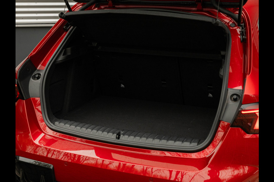 BMW 1-serie 120 M-Sport Pro - Pano - Trekhaak - Driving Ass - Camera