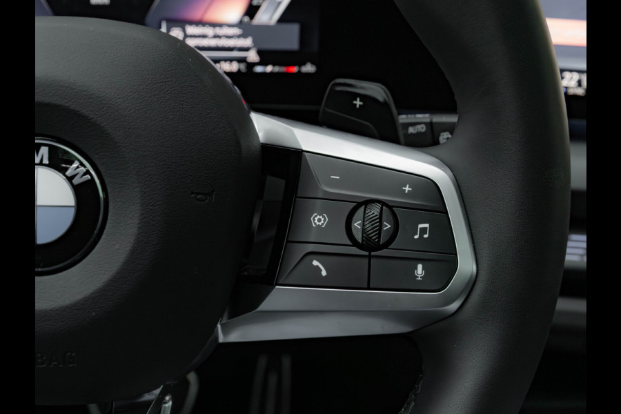 BMW 1-serie 120 M-Sport Pro - Pano - Trekhaak - Driving Ass - Camera