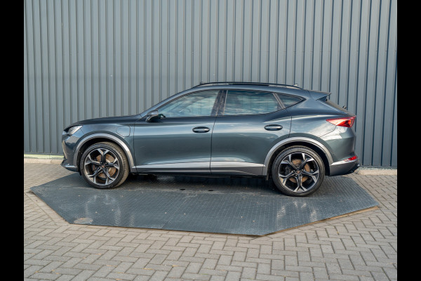 CUPRA Formentor 1.4 e-Hybrid 245Pk VZ Copper Edition | Panodak | Keyless | Camera | Prijs Rijklaar!! CUPRA Formentor 1.4 e-Hybrid 245Pk VZ Copper Edition | Panodak | Keyless | Camera | Prijs Rijklaar!!