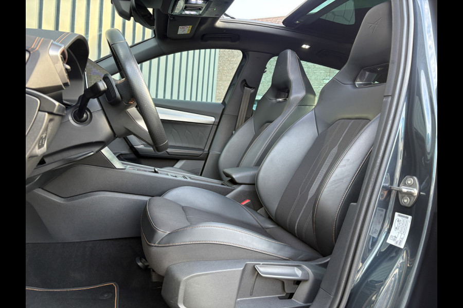 CUPRA Formentor 1.4 e-Hybrid 245Pk VZ Copper Edition | Panodak | Keyless | Camera | Prijs Rijklaar!! CUPRA Formentor 1.4 e-Hybrid 245Pk VZ Copper Edition | Panodak | Keyless | Camera | Prijs Rijklaar!!