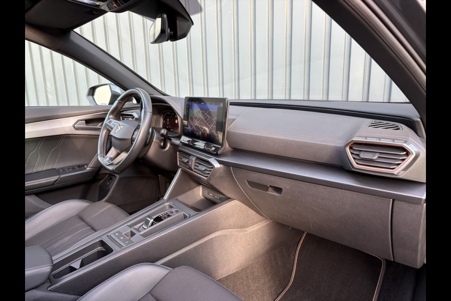 CUPRA Formentor 1.4 e-Hybrid 245Pk VZ Copper Edition | Panodak | Keyless | Camera | Prijs Rijklaar!! CUPRA Formentor 1.4 e-Hybrid 245Pk VZ Copper Edition | Panodak | Keyless | Camera | Prijs Rijklaar!!