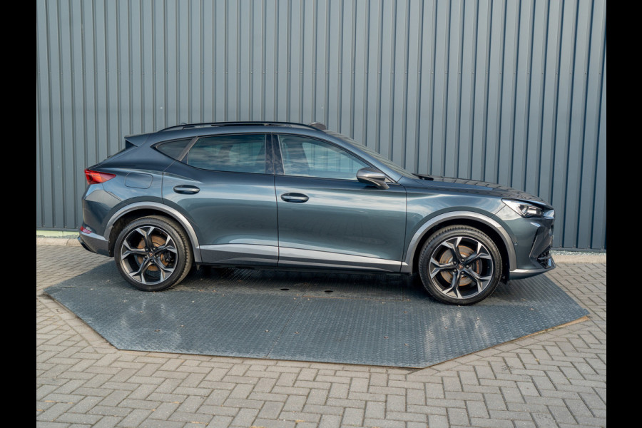 CUPRA Formentor 1.4 e-Hybrid 245Pk VZ Copper Edition | Panodak | Keyless | Camera | Prijs Rijklaar!! CUPRA Formentor 1.4 e-Hybrid 245Pk VZ Copper Edition | Panodak | Keyless | Camera | Prijs Rijklaar!!