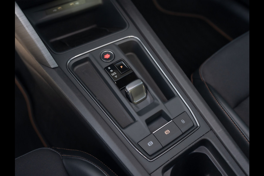 CUPRA Formentor 1.4 e-Hybrid 245Pk VZ Copper Edition | Panodak | Keyless | Camera | Prijs Rijklaar!! CUPRA Formentor 1.4 e-Hybrid 245Pk VZ Copper Edition | Panodak | Keyless | Camera | Prijs Rijklaar!!
