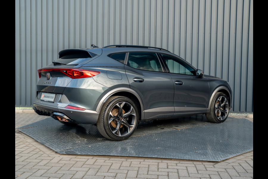 CUPRA Formentor 1.4 e-Hybrid 245Pk VZ Copper Edition | Panodak | Keyless | Camera | Prijs Rijklaar!! CUPRA Formentor 1.4 e-Hybrid 245Pk VZ Copper Edition | Panodak | Keyless | Camera | Prijs Rijklaar!!