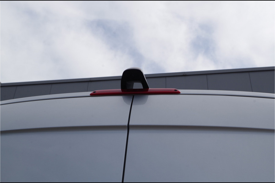 Mercedes-Benz Sprinter 319 3.0 V6 CDI L2H2 > 191pk/Luxe Bus/Dubbele schuifdeur/Luchtv. LED/Leer/Elektrisch verstelbare stoelen Mercedes-Benz Sprinter 319 3.0 V6 CDI L2H2 > 191pk/Luxe Bus/Dubbele schuifdeur/Luchtv. LED/Leer/Elektrisch verstelbare stoelen
