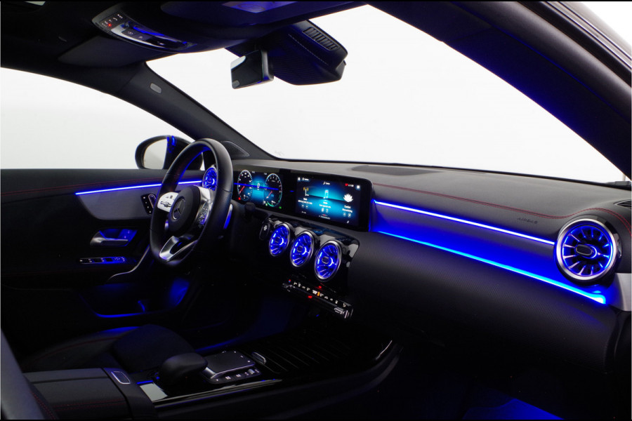 Mercedes-Benz CLA-Klasse Shooting Brake CLA Shooting Brake 250 e AMG Line > 218pk/Pano.schuif/Matrix LED/Memory/AMG velgen/trekhaak... Mercedes-Benz CLA-Klasse Shooting Brake CLA Shooting Brake 250 e AMG Line > 218pk/Pano.schuif/Matrix LED/Memory/AMG velgen/trekhaak...