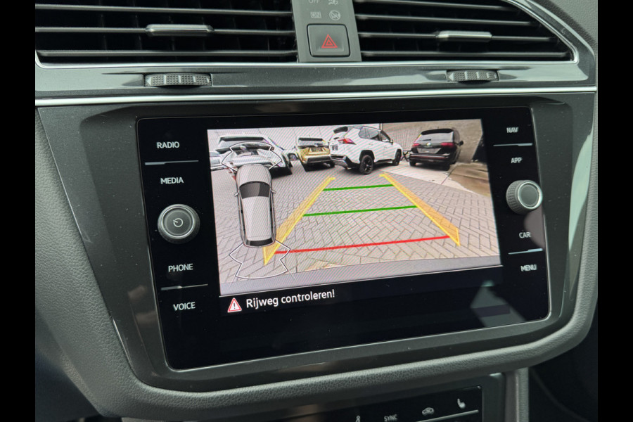 Volkswagen Tiguan 1.5 TSI R-Line Business+ | Keyless | Side Assist | Elk A-klep | IQ Light Prijs Rijklaar!!