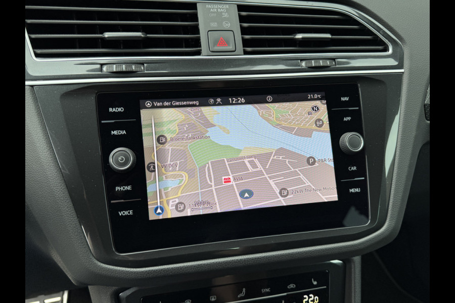 Volkswagen Tiguan 1.5 TSI R-Line Business+ | Keyless | Side Assist | Elk A-klep | IQ Light Prijs Rijklaar!!