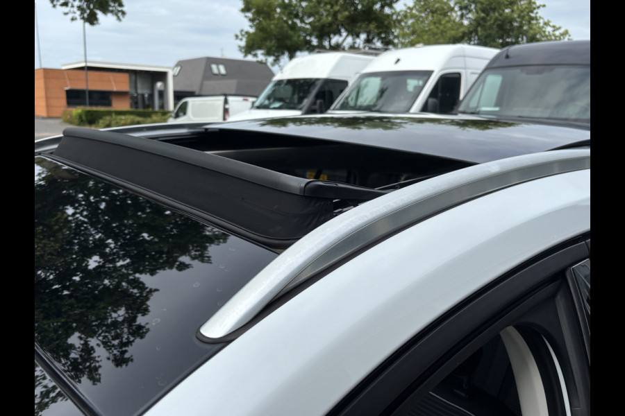 Ford FOCUS Wagon 1.0 EcoBoost Titanium Panodak | Stoel |Stuur Verwarming | Topstaat!