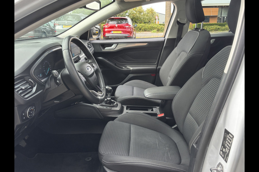 Ford FOCUS Wagon 1.0 EcoBoost Titanium Panodak | Stoel |Stuur Verwarming | Topstaat!