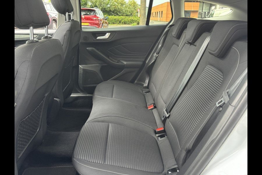 Ford FOCUS Wagon 1.0 EcoBoost Titanium Panodak | Stoel |Stuur Verwarming | Topstaat!