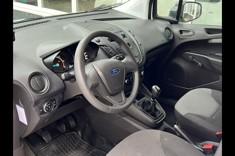 Ford Transit Courier 1.5 TDCI Ambiente Airco | Navigatie | 4 Cillinder | Imperiaal Ford Transit Courier 1.5 TDCI Ambiente Airco | Navigatie | 4 Cillinder | Imperiaal