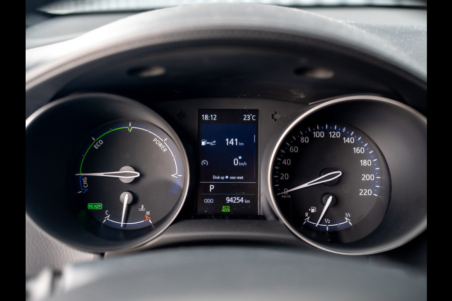 Toyota C-HR 2.0 Hybrid Bi-Tone | Dodehoek sensoren | Stuur&Stoel verw. | Parkeersensoren | Prijs Rijklaar!! Toyota C-HR 2.0 Hybrid Bi-Tone | Dodehoek sensoren | Stuur&Stoel verw. | Parkeersensoren | Prijs Rijklaar!!