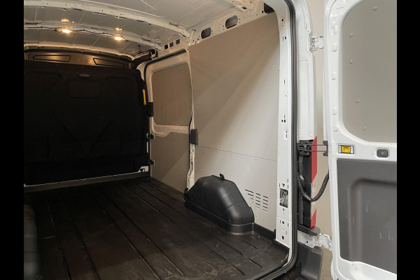 Ford Transit 130pk Automaat L2H2 Navi Camera Trekhaak Cruise control ACC Airco