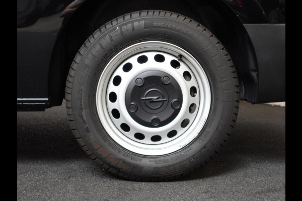 Opel Vivaro 102pk L3H1 Edition Dubbele Cabine 6persoons Navigatie Trekhaak Airco Cruise control