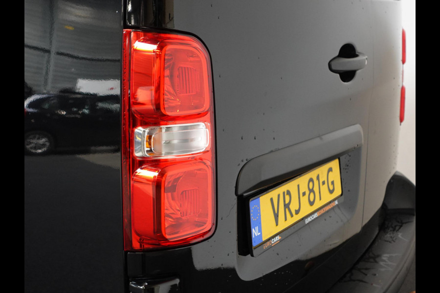 Opel Vivaro 102pk L3H1 Edition Dubbele Cabine 6persoons Navigatie Trekhaak Airco Cruise control