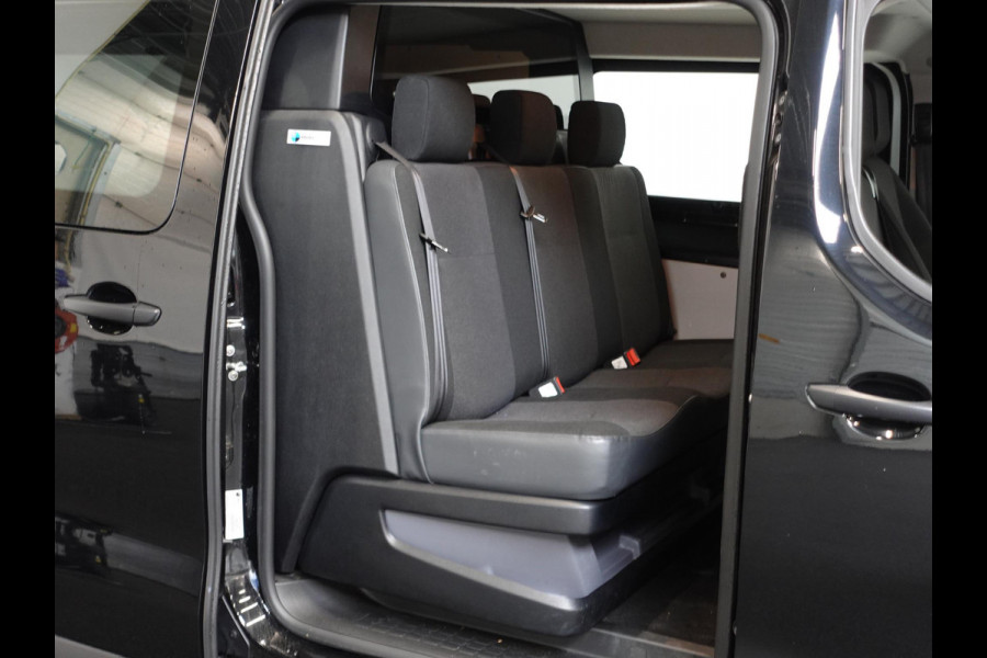 Opel Vivaro 102pk L3H1 Edition Dubbele Cabine 6persoons Navigatie Trekhaak Airco Cruise control