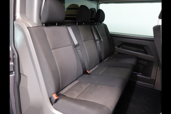 Volkswagen Transporter 2.0 TDI L2H1 28 Dubbele Cabine Highline Automaat Airco Cruise Control adaptief Parkeersensoren Trekhaak