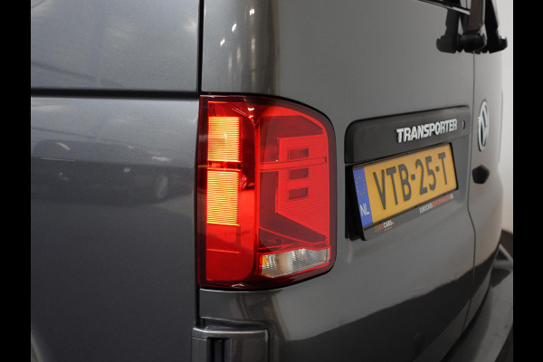 Volkswagen Transporter 2.0 TDI L2H1 28 Dubbele Cabine Highline Automaat Airco Cruise Control adaptief Parkeersensoren Trekhaak