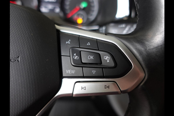 Volkswagen Transporter 2.0 TDI L2H1 28 Dubbele Cabine Highline Automaat Airco Cruise Control adaptief Parkeersensoren Trekhaak