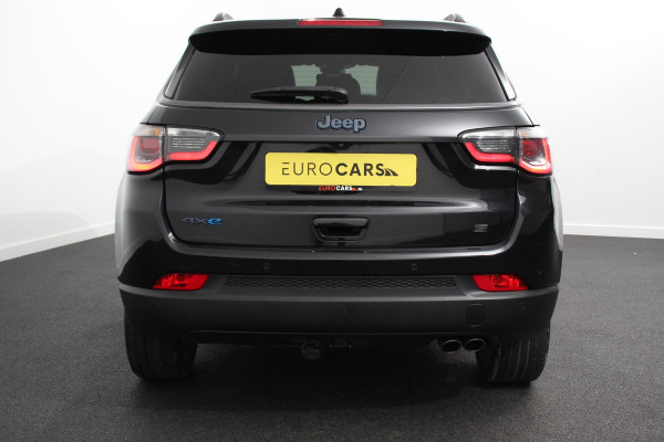 Jeep Compass 4xe 240 Plug-in Hybrid S | Navigatie | Apple Carplay/Android auto | Climate Control | Parkeersensoren | Camera | Elektrisch verstelbare bestuurderstoel | Xenon koplampen | Stoelverwarming | Elektrische achterklep | Afneembare trekhaak