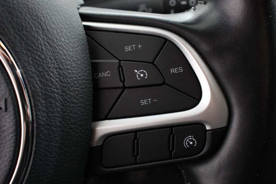 Jeep Compass 4xe 240 Plug-in Hybrid S | Navigatie | Apple Carplay/Android auto | Climate Control | Parkeersensoren | Camera | Elektrisch verstelbare bestuurderstoel | Xenon koplampen | Stoelverwarming | Elektrische achterklep | Afneembare trekhaak