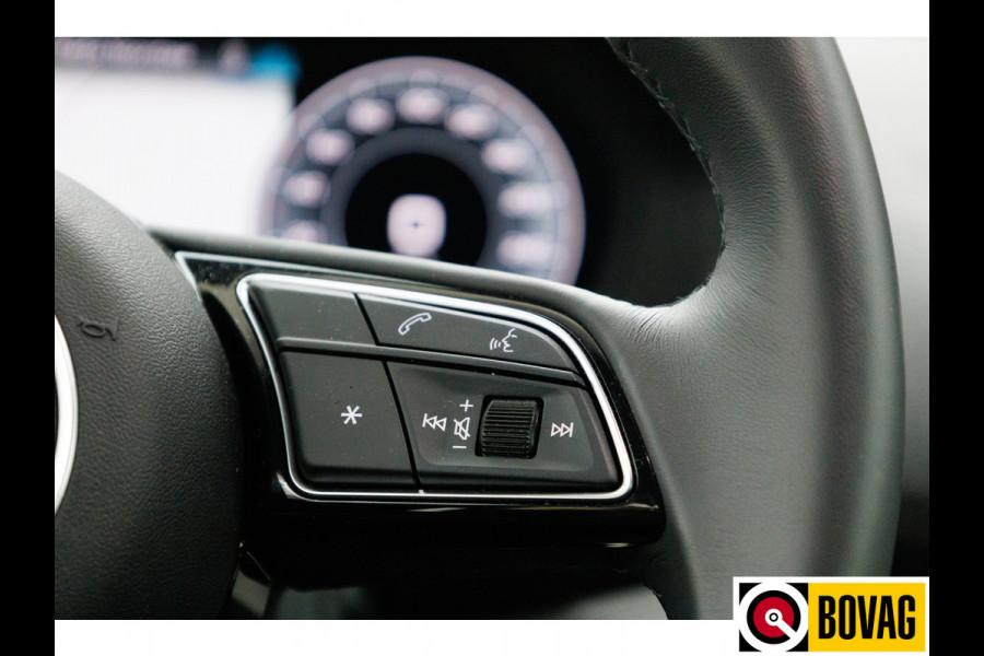 Audi Q2 35 TFSI Advanced ed. 150 PK | Stoelverwarming | Navigatie | Virtual cockpit | Adap. cruide | App. connect, Parkeersensoren achter, All season banden Audi Q2 35 TFSI Advanced ed. 150 PK | Stoelverwarming | Navigatie | Virtual cockpit | Adap. cruide | App. connect, Parkeersensoren achter, All season banden