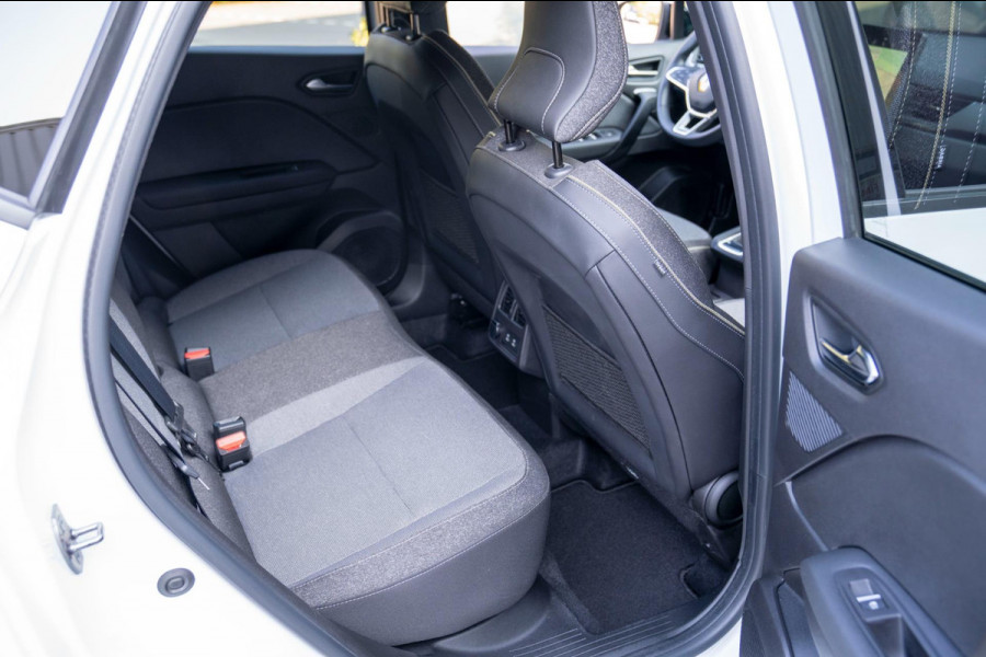 Renault Captur 1.0 TCe 90 techno|Prijs incl.12 mnd garantie| LMV Carplay Stoel/Stuur verwarming DAB Camera Bluetooth Harman Kardon