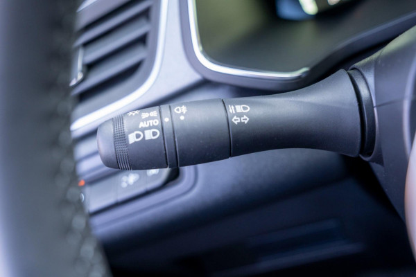 Renault Captur 1.0 TCe 90 techno|Prijs incl.12 mnd garantie| LMV Carplay Stoel/Stuur verwarming DAB Camera Bluetooth Harman Kardon