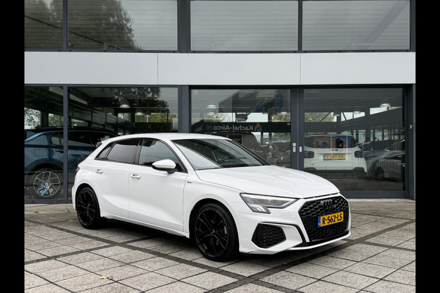 Audi A3 Sportback Aut. 30 TFSI S-Line | Navi | Virtual Cockpit | LED | Audi A3 Sportback Aut. 30 TFSI S-Line | Navi | Virtual Cockpit | LED |