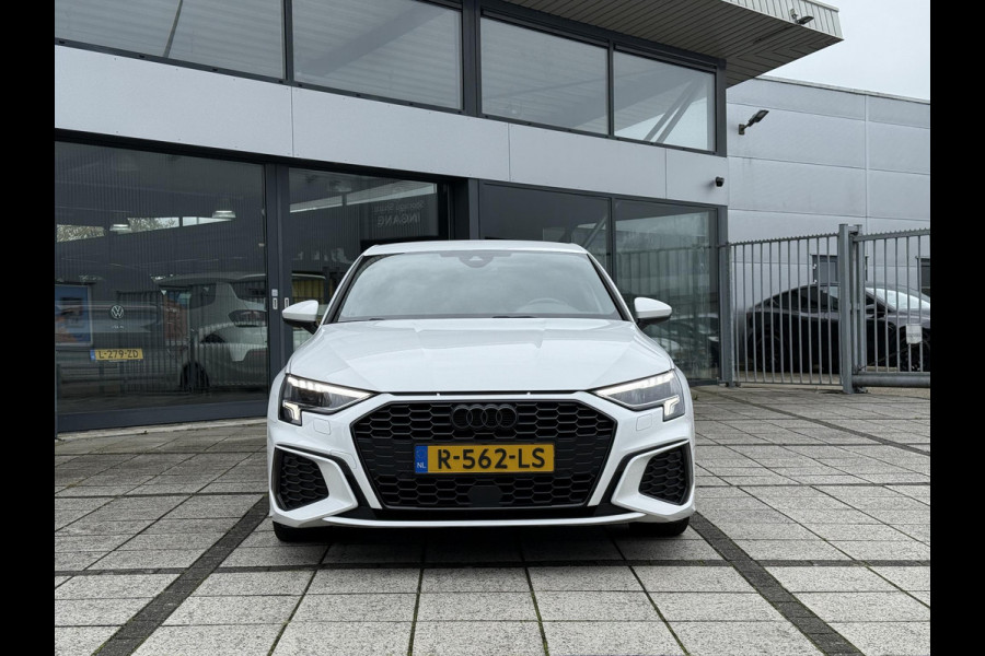Audi A3 Sportback Aut. 30 TFSI S-Line | Navi | Virtual Cockpit | LED | Audi A3 Sportback Aut. 30 TFSI S-Line | Navi | Virtual Cockpit | LED |
