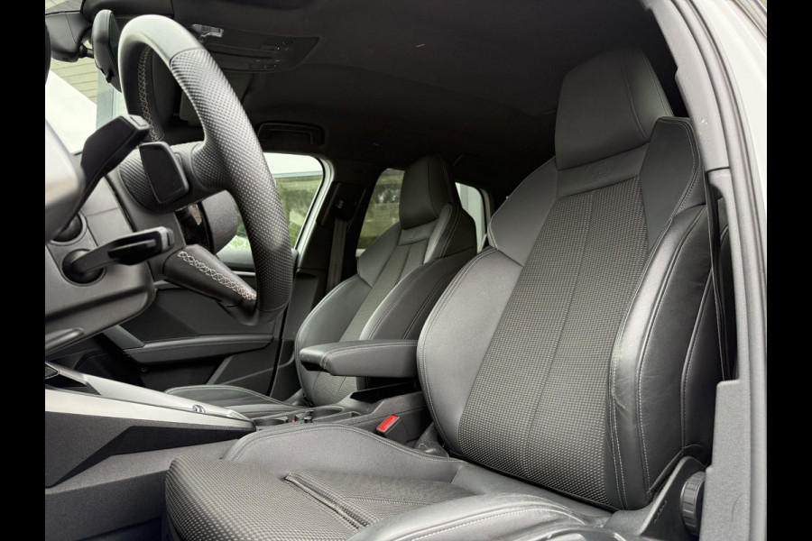 Audi A3 Sportback Aut. 30 TFSI S-Line | Navi | Virtual Cockpit | LED | Audi A3 Sportback Aut. 30 TFSI S-Line | Navi | Virtual Cockpit | LED |