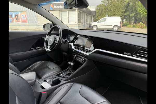Kia Niro 1.6 GDi Hybrid DynamicPlusLine | Leder | Xenon | Stuur Verw. | Kia Niro 1.6 GDi Hybrid DynamicPlusLine | Leder | Xenon | Stuur Verw. |