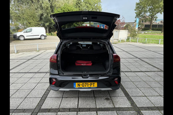 Kia Niro 1.6 GDi Hybrid DynamicPlusLine | Leder | Xenon | Stuur Verw. | Kia Niro 1.6 GDi Hybrid DynamicPlusLine | Leder | Xenon | Stuur Verw. |