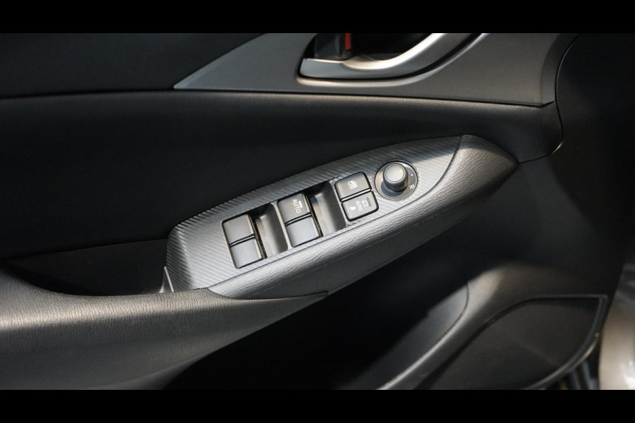 Mazda CX-3 2.0 SkyActiv-G 121 Sportive CLIMA-CRUISE-DAB-NAVIGATIE-PARKEERSENSOREN-STOELVERWARMING-XENON Mazda CX-3 2.0 SkyActiv-G 121 Sportive CLIMA-CRUISE-DAB-NAVIGATIE-PARKEERSENSOREN-STOELVERWARMING-XENON