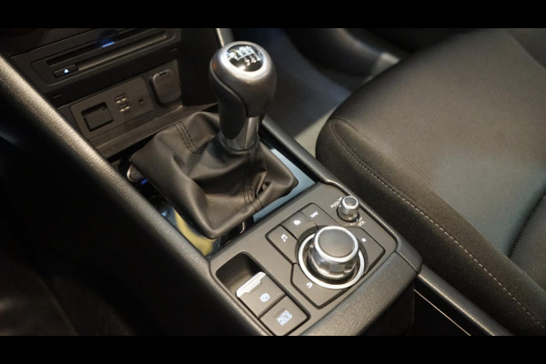 Mazda CX-3 2.0 SkyActiv-G 121 Sportive CLIMA-CRUISE-DAB-NAVIGATIE-PARKEERSENSOREN-STOELVERWARMING-XENON Mazda CX-3 2.0 SkyActiv-G 121 Sportive CLIMA-CRUISE-DAB-NAVIGATIE-PARKEERSENSOREN-STOELVERWARMING-XENON