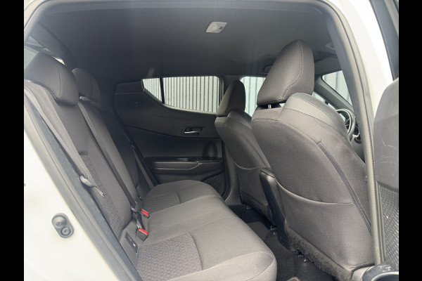Toyota C-HR 2.0 Hybrid Bi Tone | BSM | PDC | 10 jr GARANTIE | Rijklaar!! Toyota C-HR 2.0 Hybrid Bi Tone | BSM | PDC | 10 jr GARANTIE | Rijklaar!!
