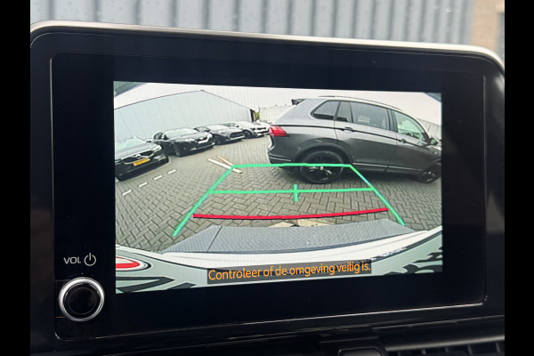 Toyota C-HR 2.0 Hybrid Bi Tone | BSM | PDC | 10 jr GARANTIE | Rijklaar!! Toyota C-HR 2.0 Hybrid Bi Tone | BSM | PDC | 10 jr GARANTIE | Rijklaar!!
